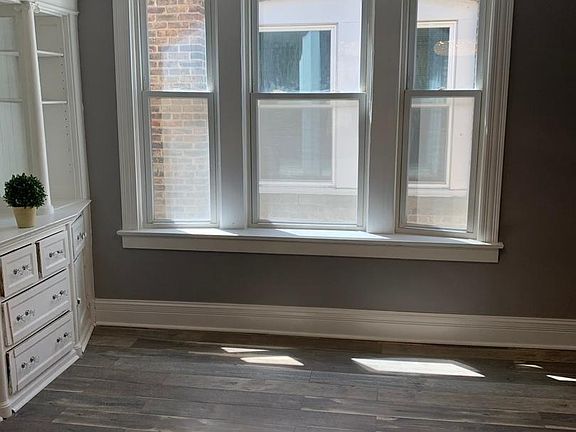 5th image of 1325 S Avers Ave #2
