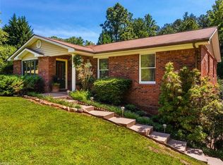 108 Brooks Cove Rd, Candler, NC 28715