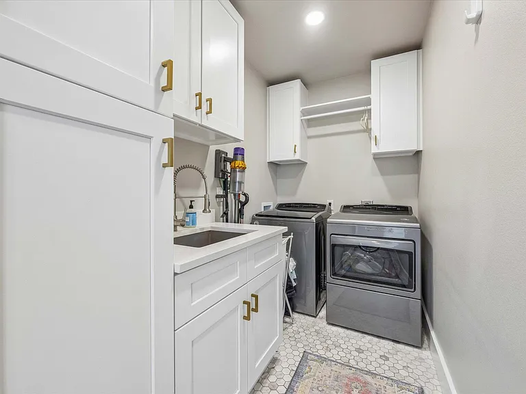 360 Nueces St #3702 — Photo 32