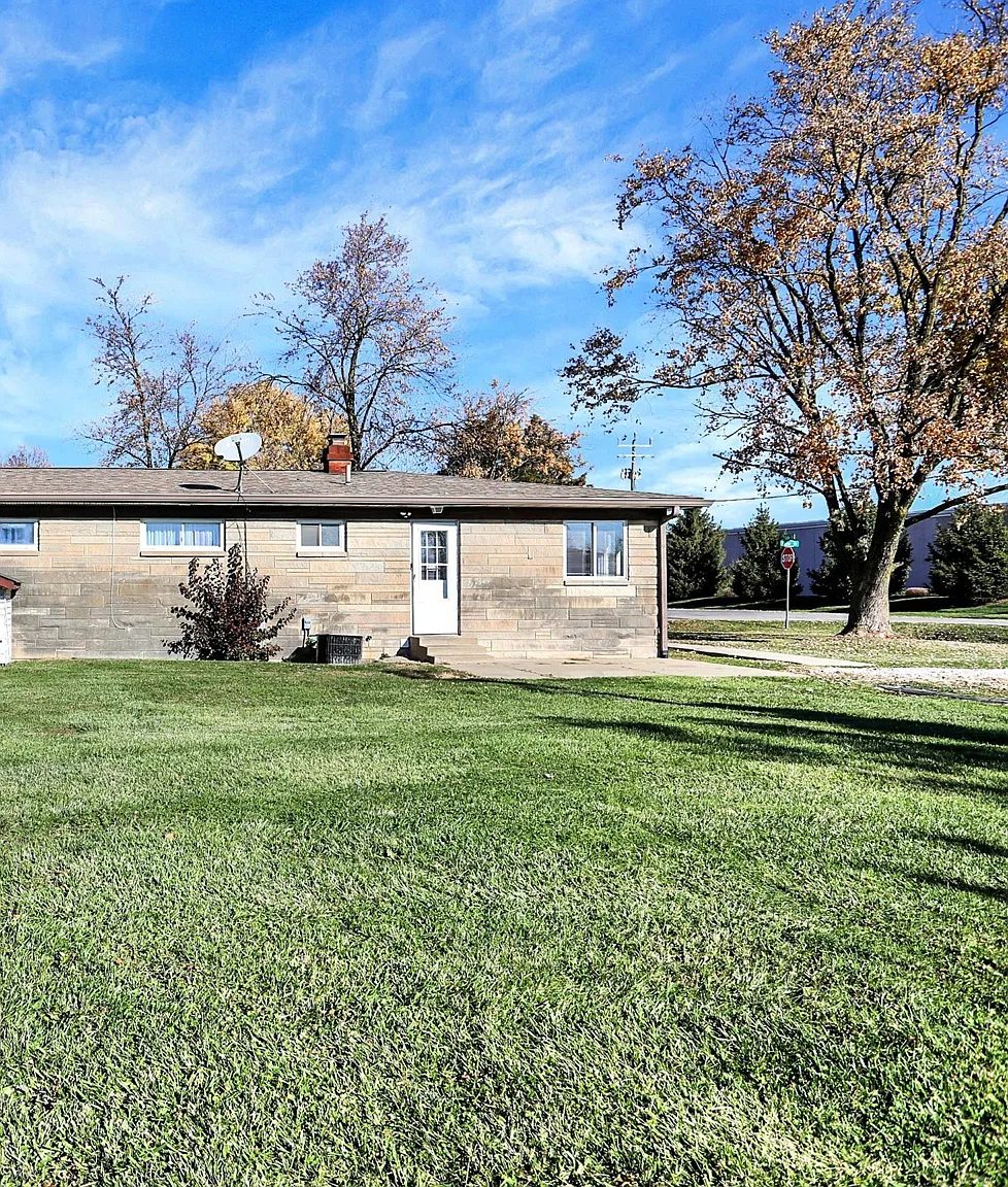 3 bed, 900 sqft, $1,450 — Photo 3