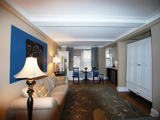 Sold by Sotheby's International Realty | media 1