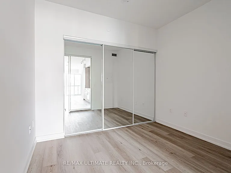 158 Front St E #1211 — Photo 6