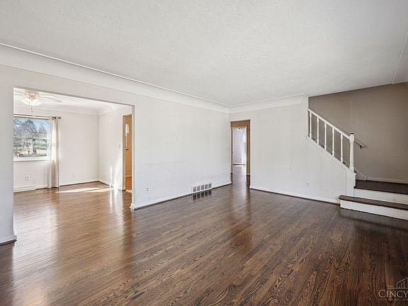 4th image of 1111 Eastgate Dr