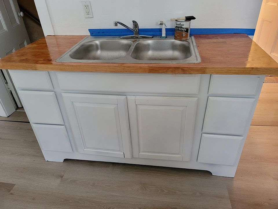 New kitchen, and sink
