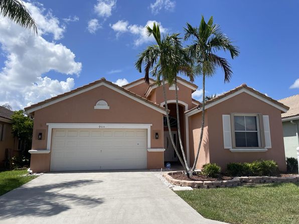 9514 Lago Dr