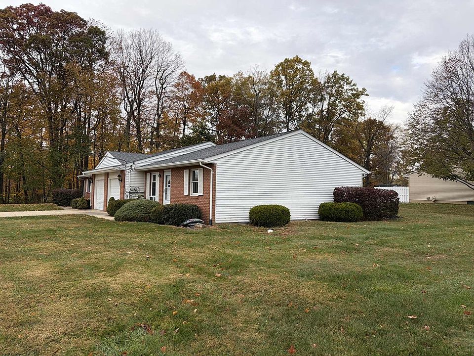 2nd image of 640 Kirkwood Dr