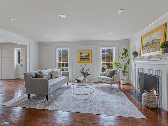 4th image of 1331 Deep Run Ln