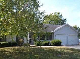 84 Oriole Ln, Falling Waters, WV 25419