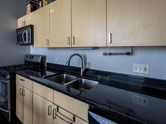 4th image of 1720 S Michigan Ave APT 1611