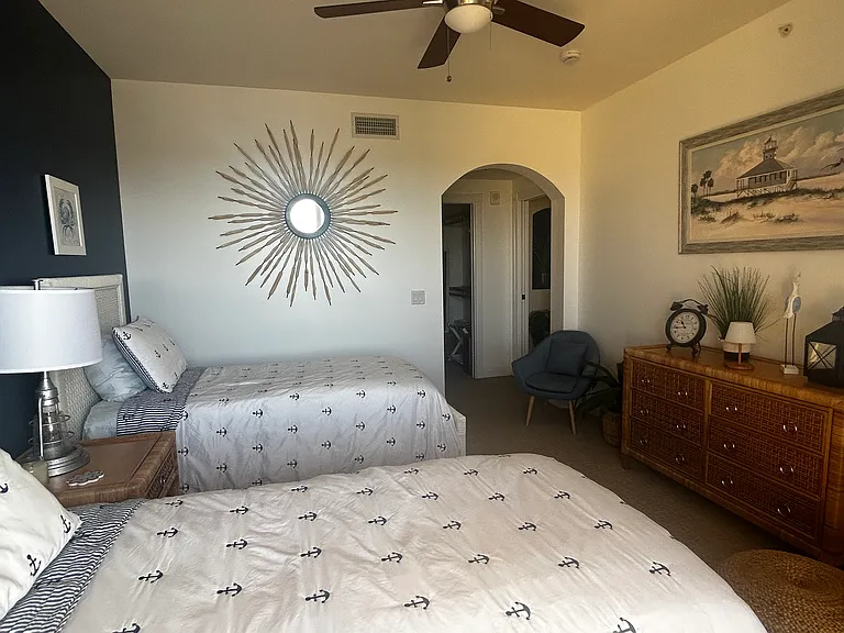 6061 Silver King Blvd #401 — Photo 63