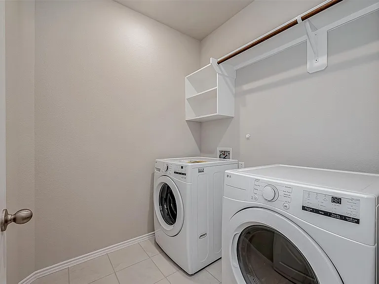 8539 International Falls Dr — Photo 18