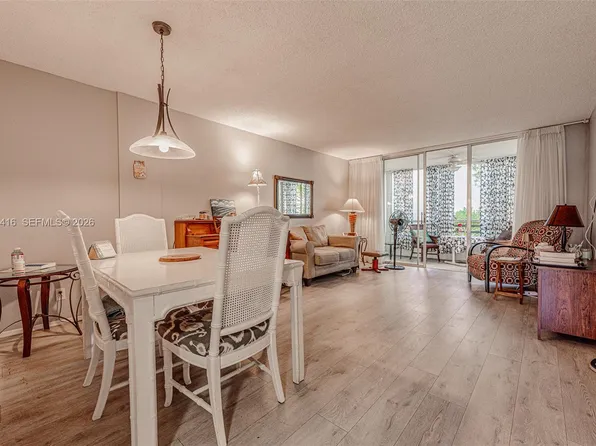 2601 NW 48th Ter APT 145, Lauderdale Lakes, FL 33313