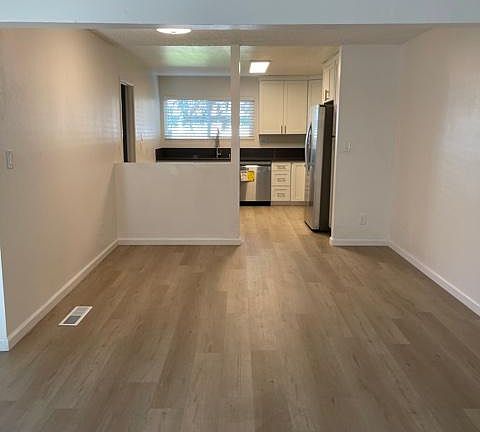 3rd image of 649 Beelard Dr