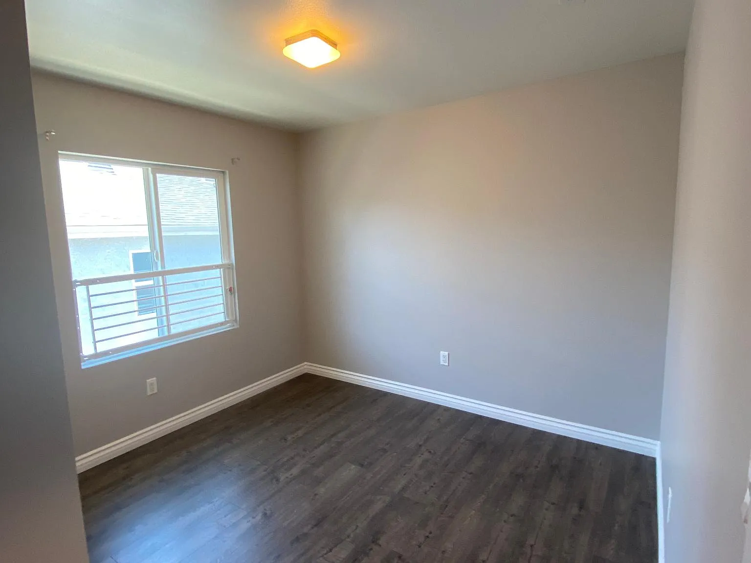 2769 Marengo St — Photo 3