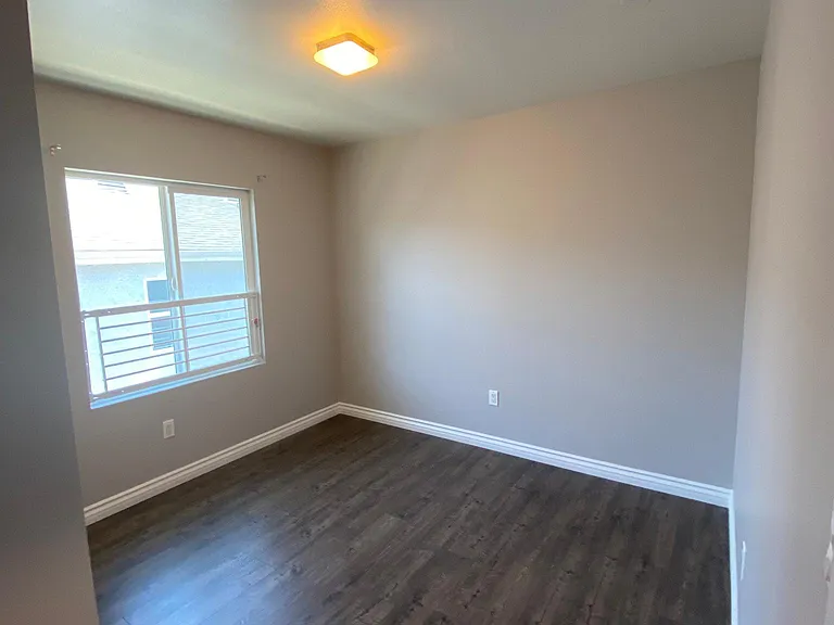 2769 Marengo St #1 — Photo 3