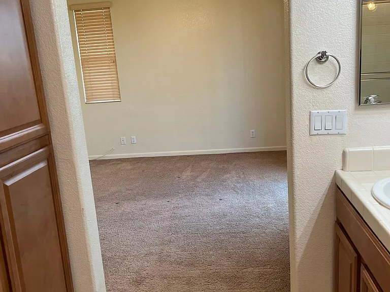 991 Beymer Loop — Photo 7