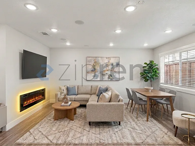 42740 Jefferson St — Photo 29