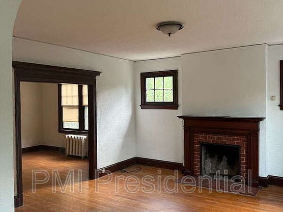5th image of 1400 Bellevue Ave #1/2