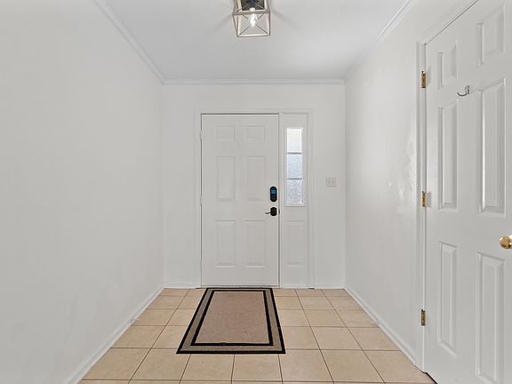 2nd image of 639 Alberthas Dr