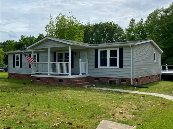 5978 Medina Dr, Fayetteville, NC 28306