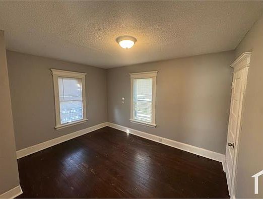 4th image of 255 Sheridan St #2