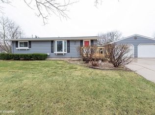 4001 Wildwood Dr, Manitowoc, WI 54220