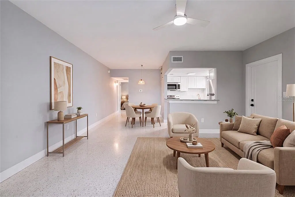 1 bed, 1.0 bath, 850 sqft, $1,900 — Photo 2