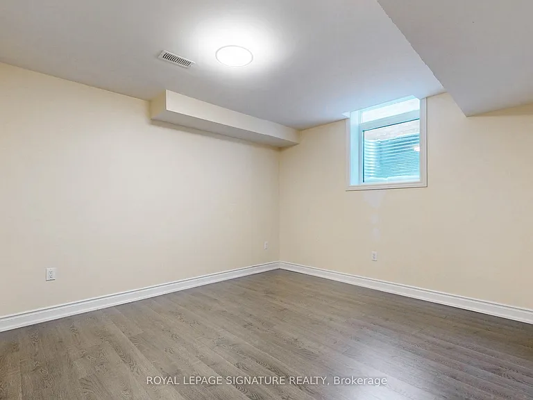 38 Havanna Cres #BASEMENT — Photo 19