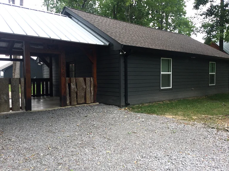 132 Retreat Ln — Photo 22