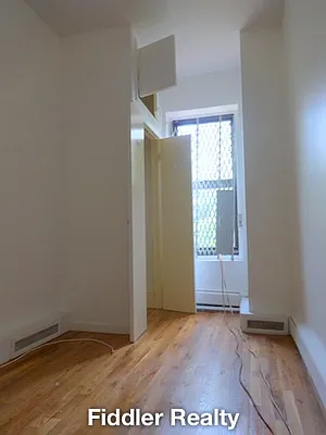 Rented by Fiddler Realty | media 27