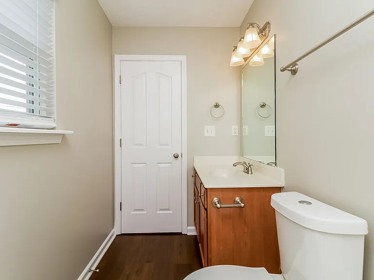 1404 Priestshore Bay — Photo 11