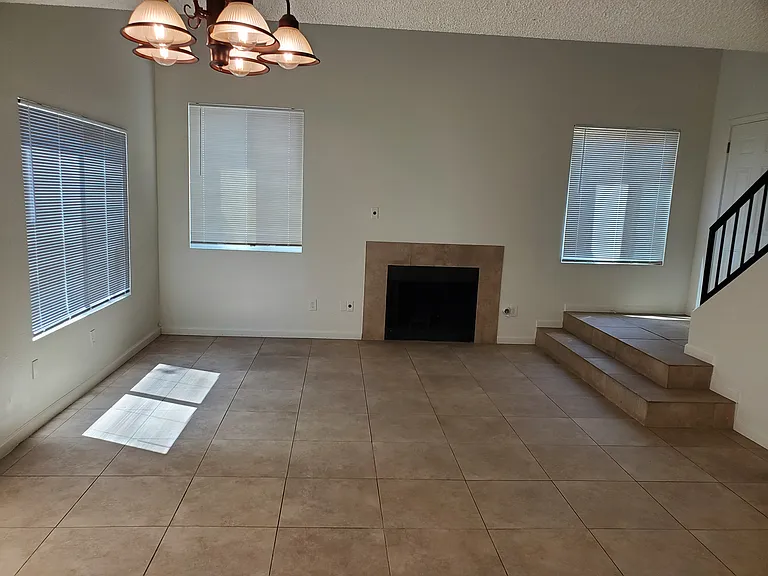 22452 Chaparral Ln — Photo 17