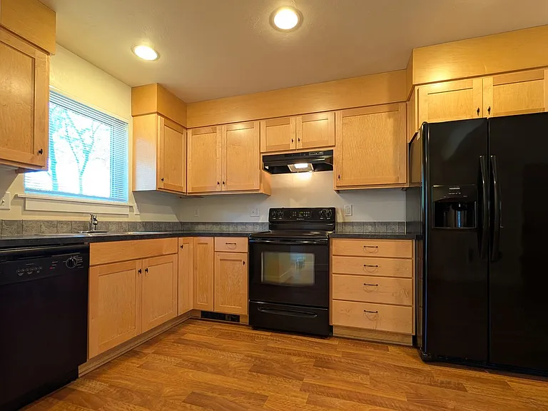 2474 Willamette Aly — Photo 7