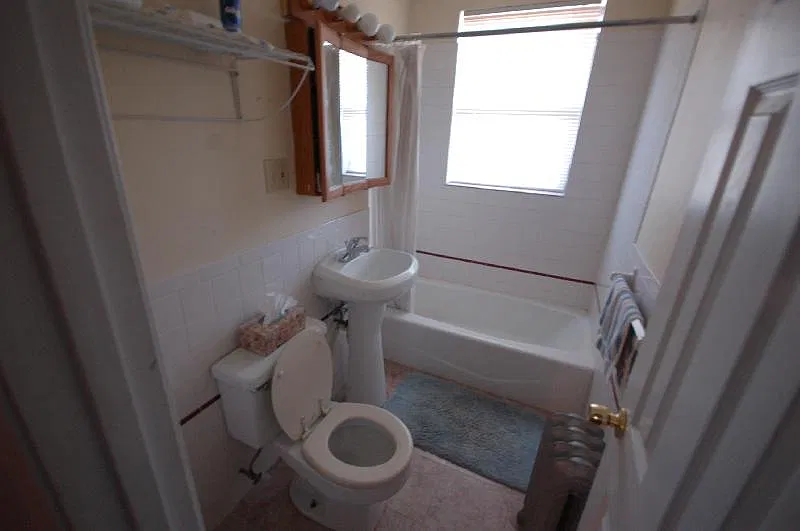 4 bed, $3,450 — Photo 4