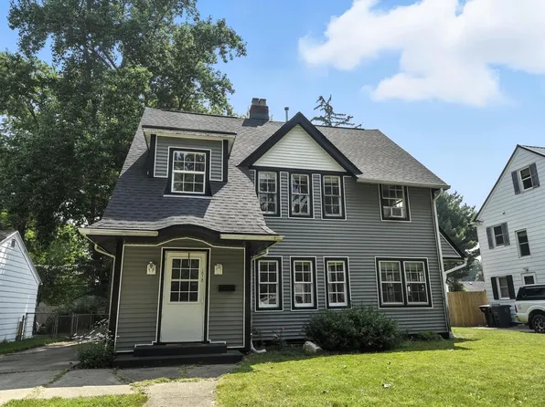 1818 College St, South Bend, IN 46628