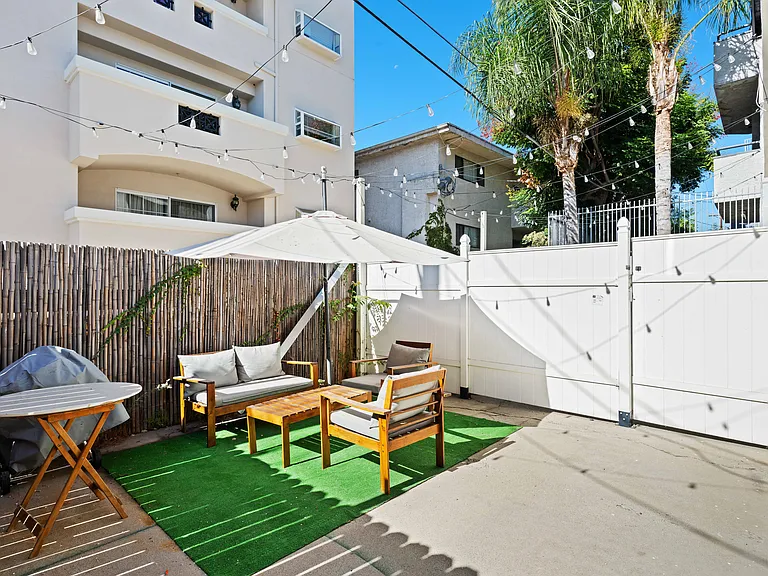 1951 Selby Ave #7 — Photo 8