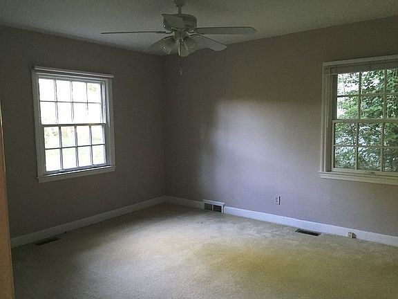 3rd image of 307 W Avondale Dr