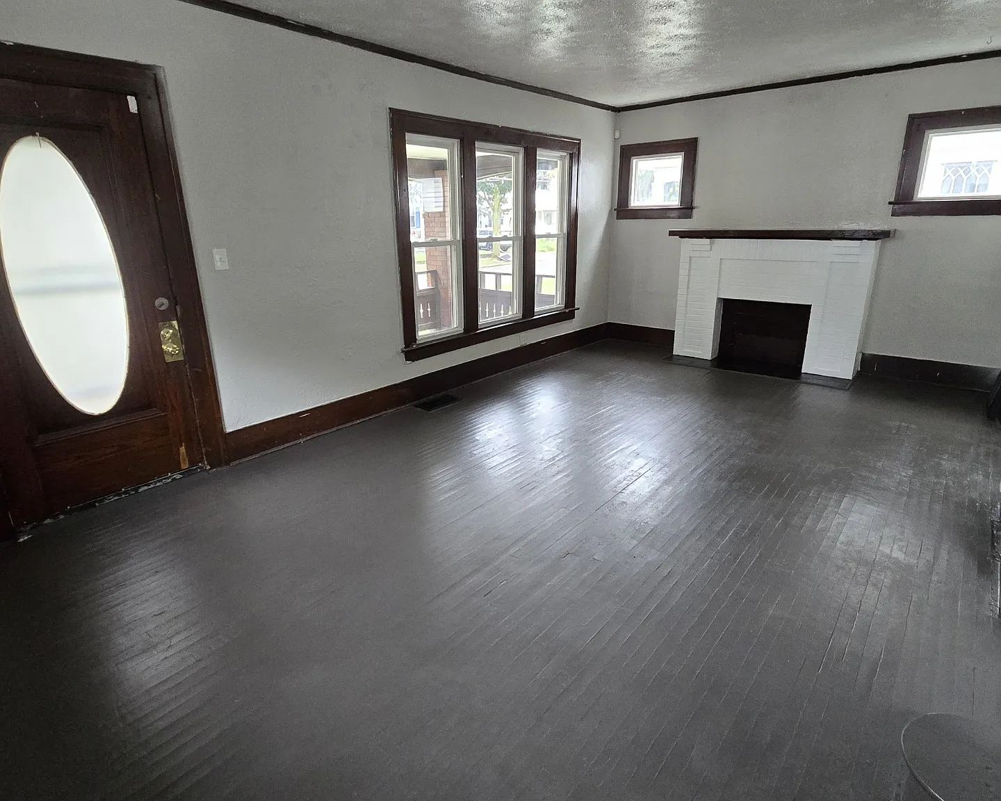 818 Avon St — Photo 2