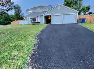 265 E Juniper Ave, Sterling, VA 20164