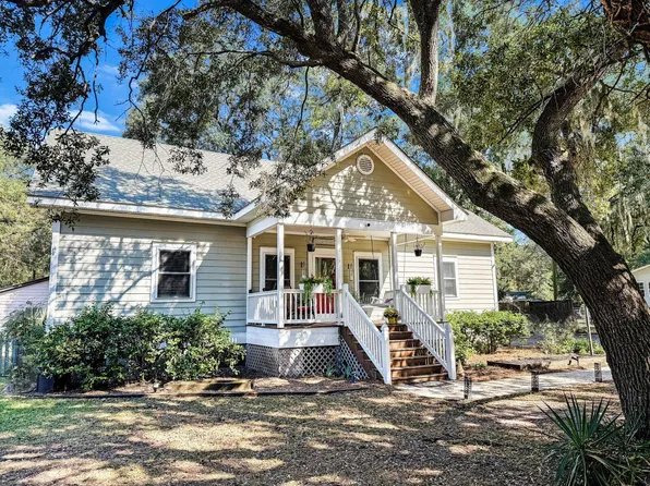 4434 Borrow Pit Rd, Hollywood, SC 29449