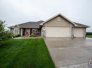 6300 SW 48th Ln, Topeka, KS 66610