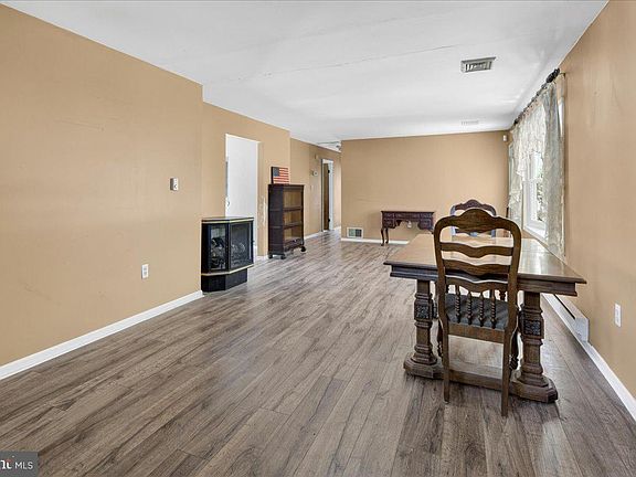 4th image of 113 Lubbers Ln