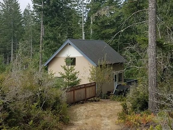 5th image of 640 E Emerald Lake Dr E