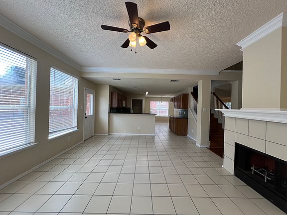 4th image of 4403 Highlands Dr