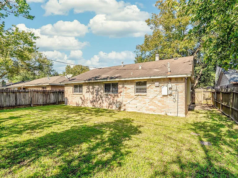 5411 Ingomar Way — Photo 17