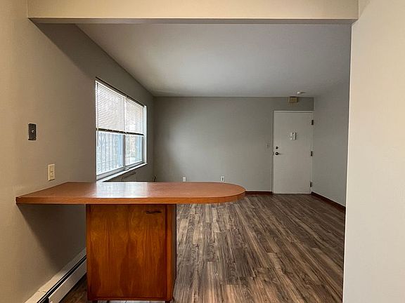3rd image of 2087 W 98th St APT 3