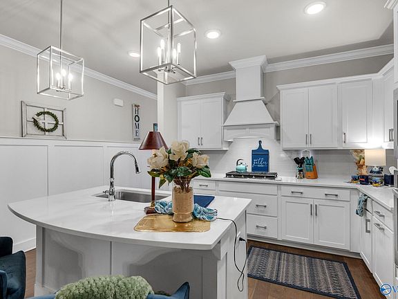 4th image of 422 Tillane Park Cir SW #1