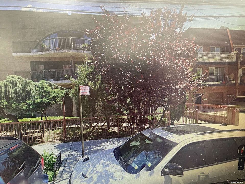 1st image of 14726 Roosevelt Ave APT 3C