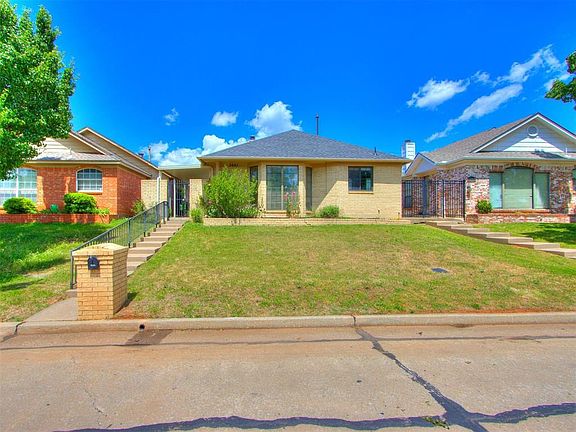 3rd image of 2801 Tealwood Dr