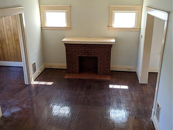 4th image of 284 Parkridge Ave